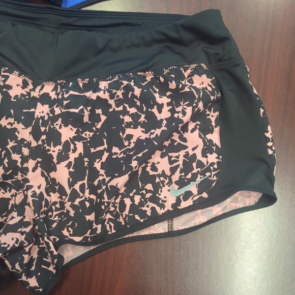 LOT of 2 - Nike Women Size XL Dri-Fit Brief Lined Inseam 3" Running Shorts - Picture 10 of 11